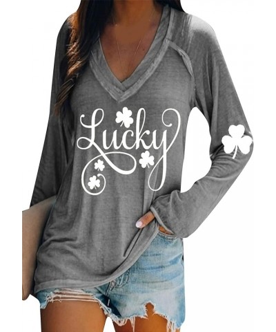 Women St Patricks Day Sweatshirts Loose Long Sleeve Shirts Green Shamrock Print Blouse Flowy Color Block Pullover Tops Letter...