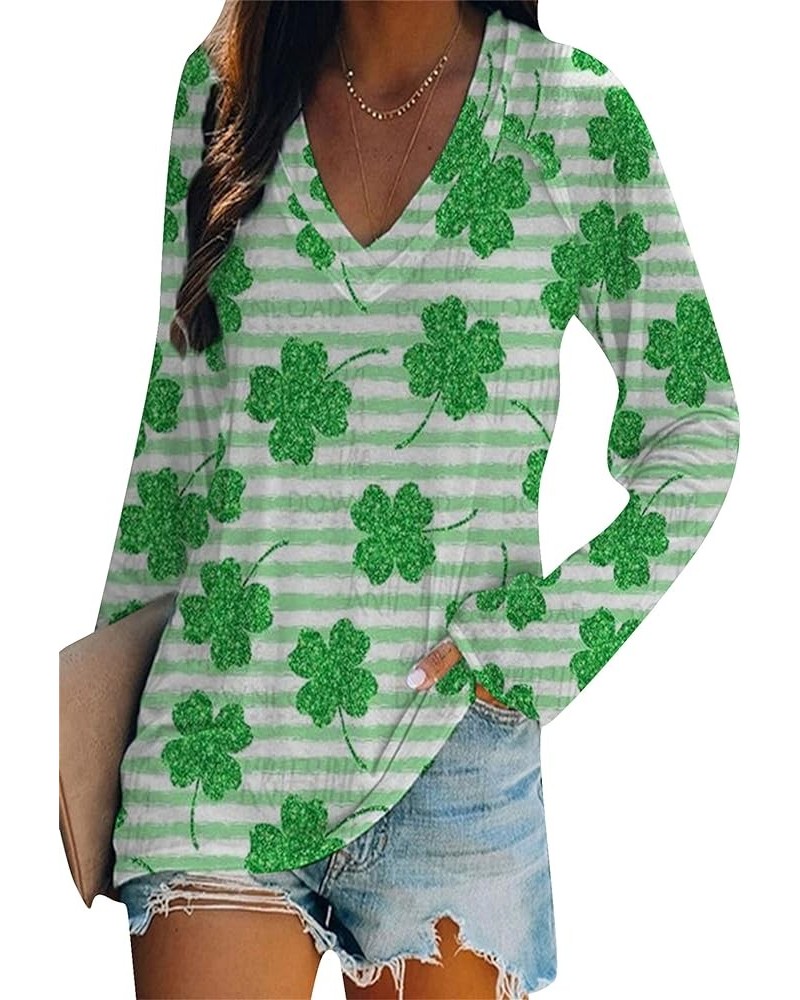 Women's St. Patricks Day V Neck Shirt Irish Shamrock Print Sweatshirt Clover Print Long Sleeve Pullover Tops Plus Size Light ...